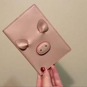 Kate Spade Imogen Pig Wallet / Passport Holder